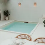 Nest *